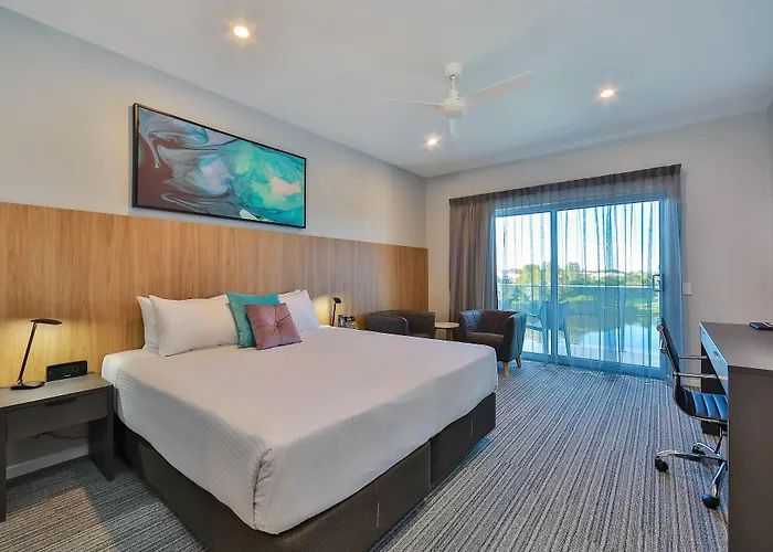 Best Western Plus North Lakes Hotel