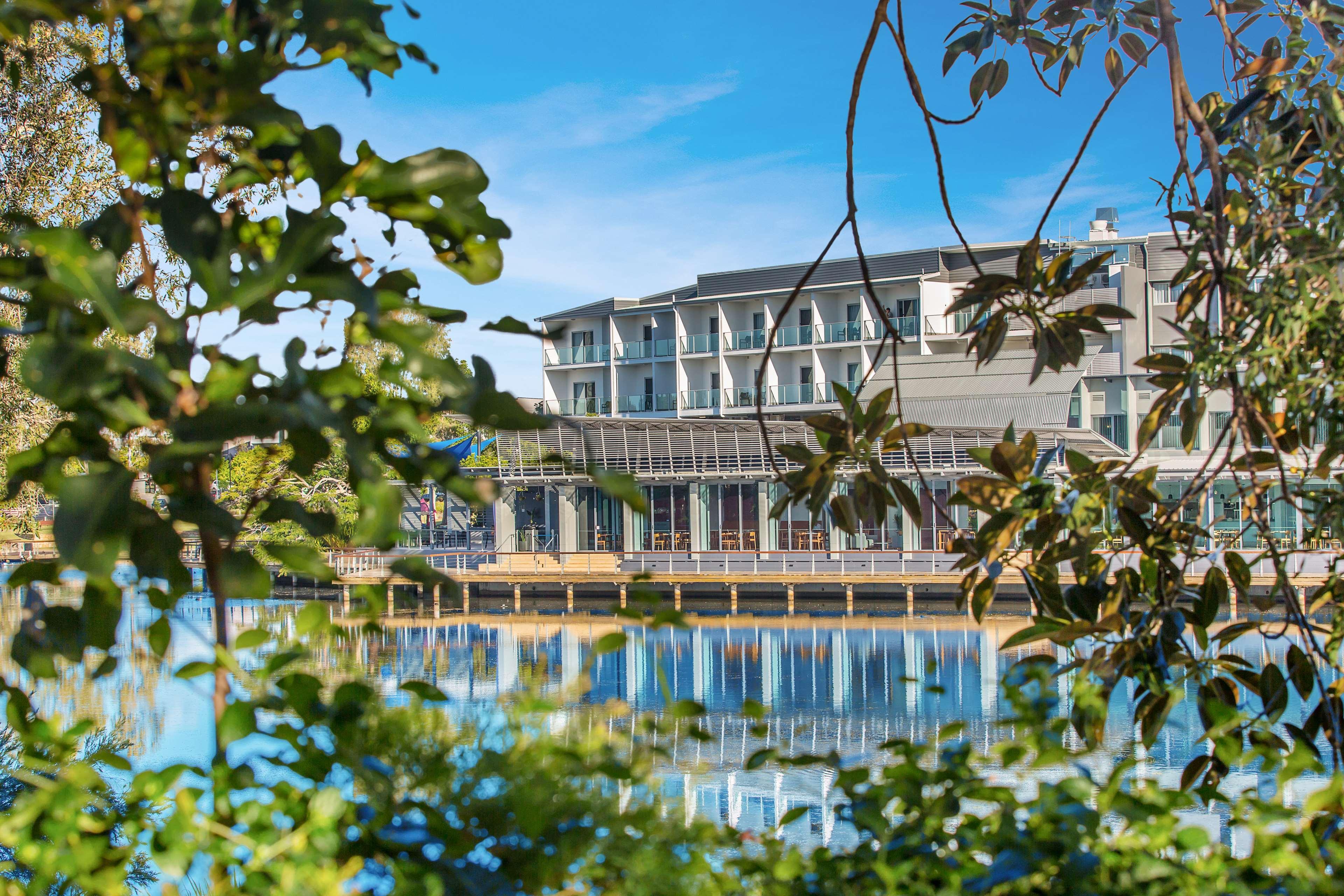 Western 4* North Lakes