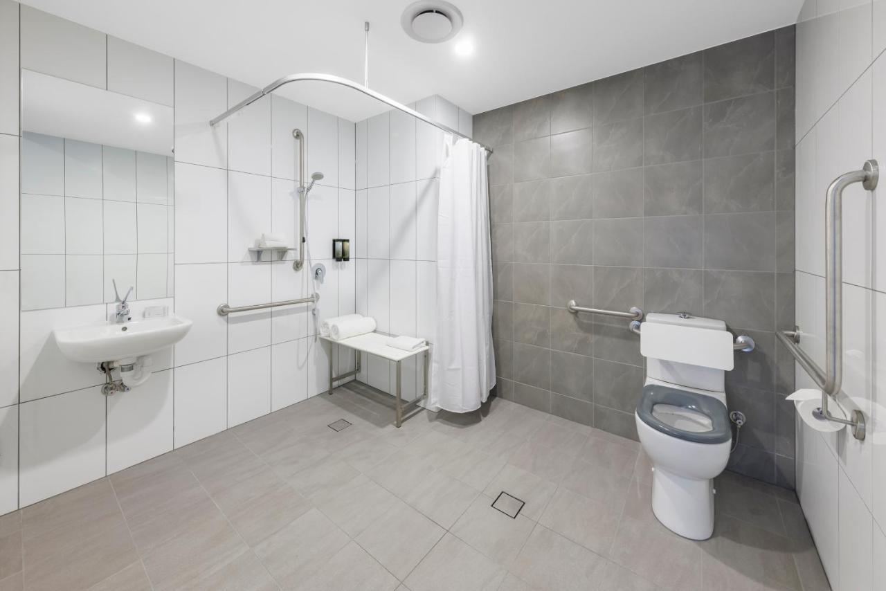 Western 4* North Lakes