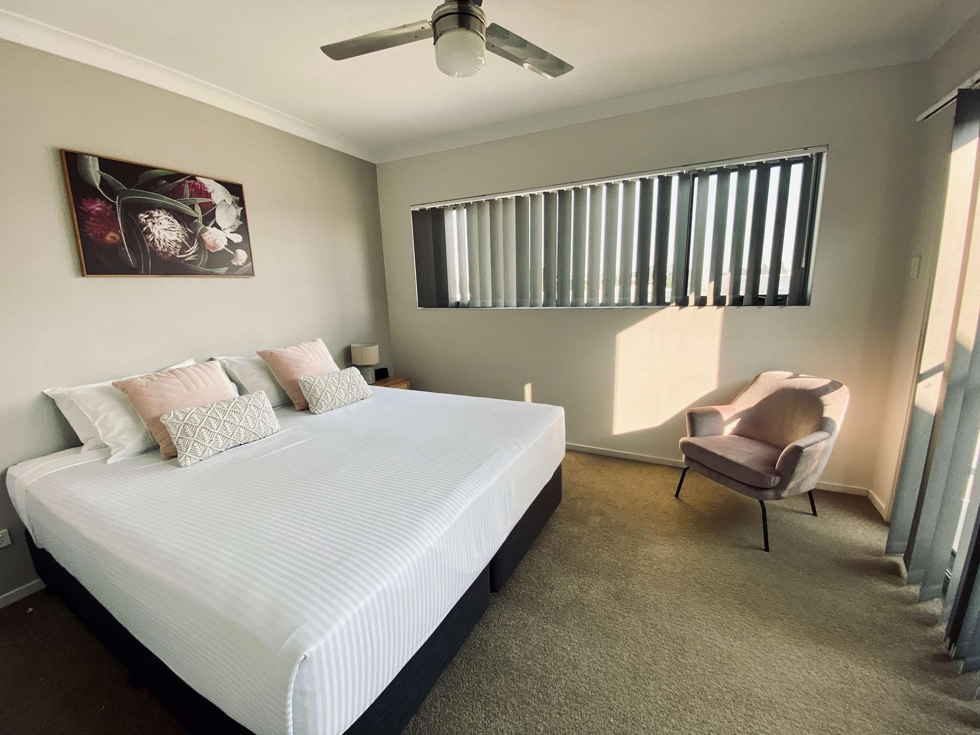 Western 4* North Lakes