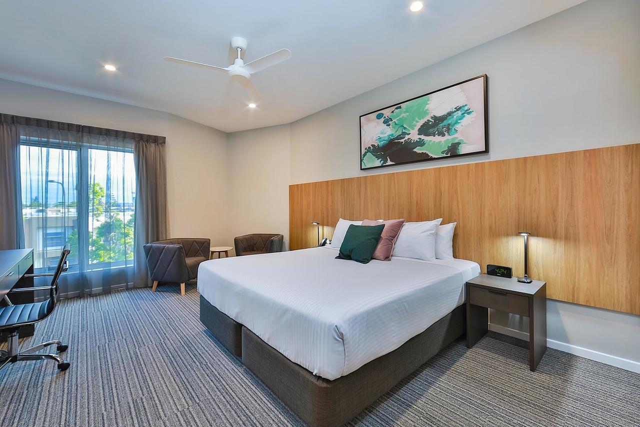 Western Hotel North Lakes