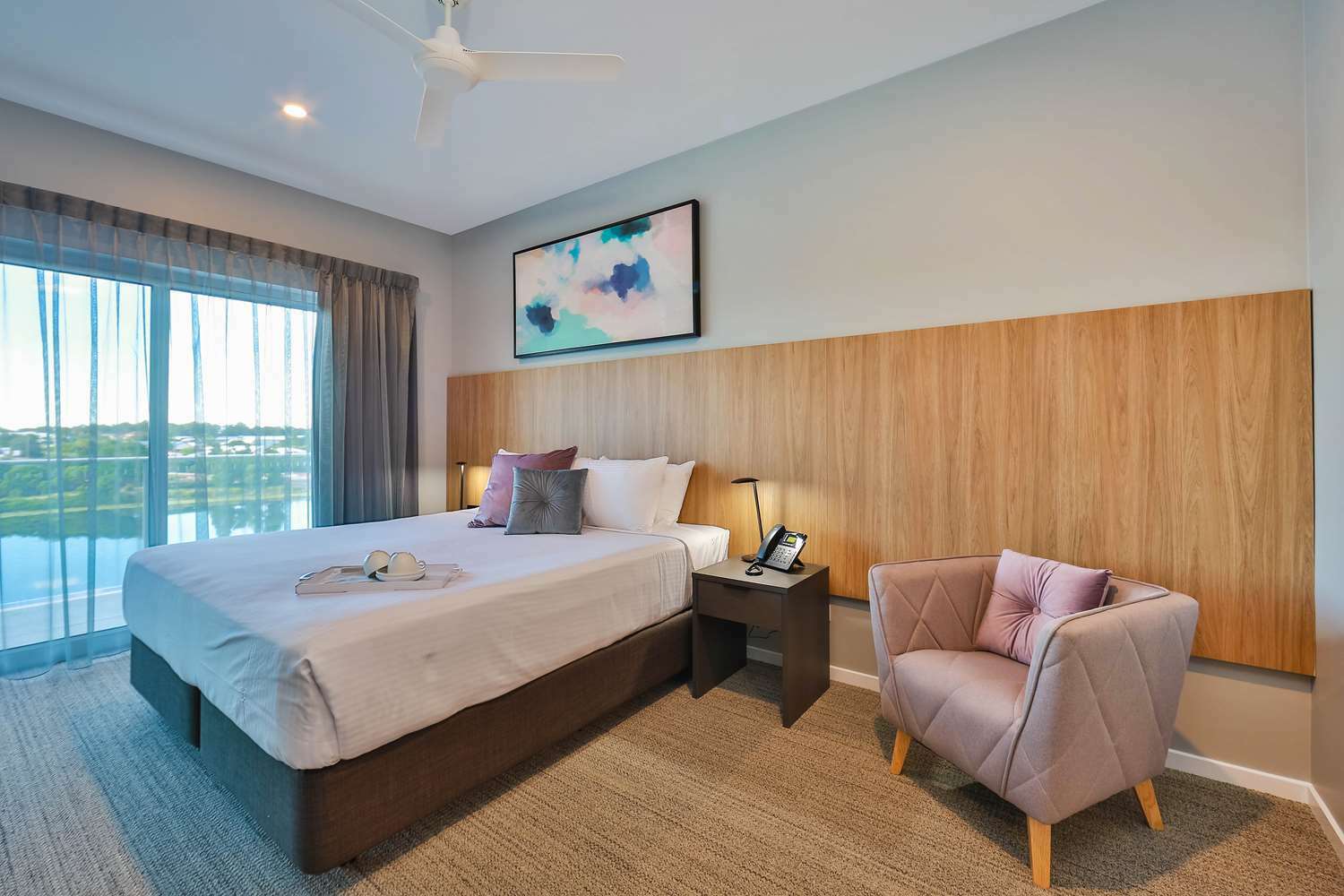 Hotel Western North Lakes